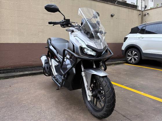 HONDA ADV 
